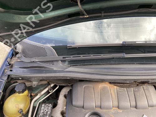 Used Front windshield wiper arm CITROËN C4 I (LC_) 1.4 16V (88 hp) 28796901