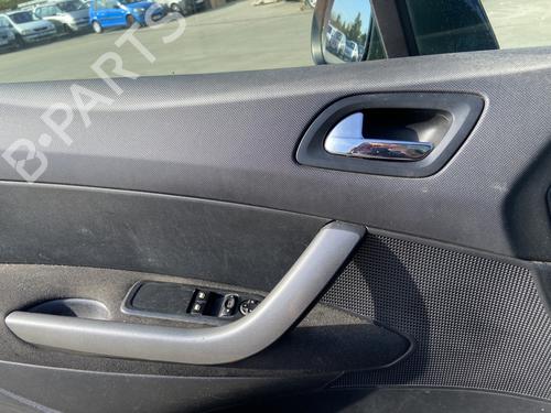 Used Front left interior door handle PEUGEOT 308 SW I (4E_, 4H_) 1.6 HDi (109 hp) 29509279