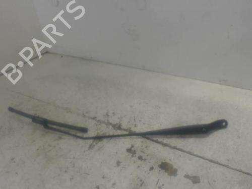 Used Front windshield wiper arm PEUGEOT 208 I (CA_, CC_) 1.4 HDi (68 hp) 27125967
