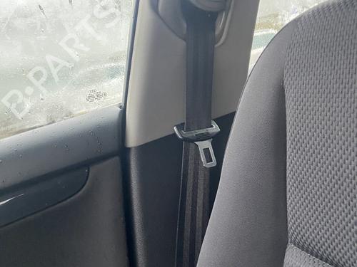 Cinturón de seguridad delantero derecho AUDI A4 B6 Avant (8E5) 1.9 TDI (130 hp) 32361797