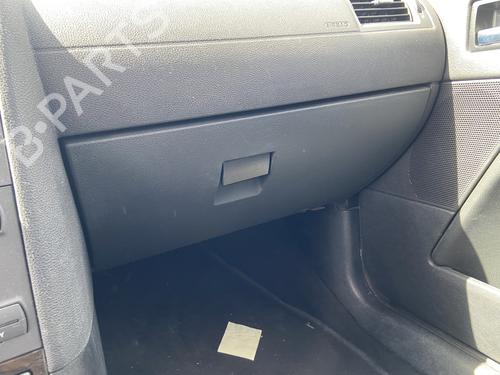 Used Glove box FORD MONDEO III (B5Y) 2.0 16V TDDi / TDCi (115 hp) 28499291