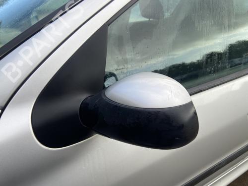 Ryggespeil venstre PEUGEOT 206 Hatchback (2A/C) 1.4 i (75 hp) 28730901