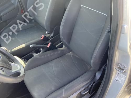 Siège avant gauche FORD FIESTA VI (CB1, CCN) 1.0 EcoBoost (100 hp) 28510253