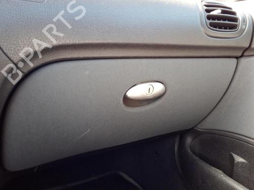 Hanskerom PEUGEOT 206 CC (2D) 1.6 16V (2DNFUF, 2DNFUR) (109 hp) 27141220
