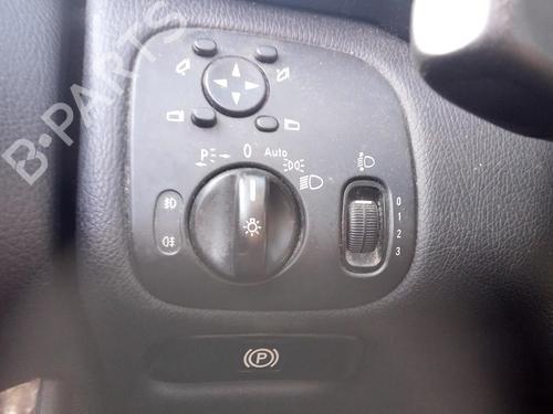 Used Headlight switch MERCEDES-BENZ C-CLASS (W203) C 220 CDI (203.008) (150 hp) 27102181