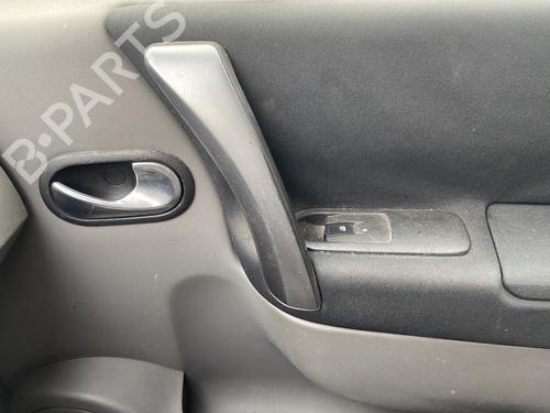 Used Front right interior door handle RENAULT SCÉNIC II (JM0/1_) 1.9 dCi (JM0G, JM12, JM1G, JM2C) (120 hp) 30359594