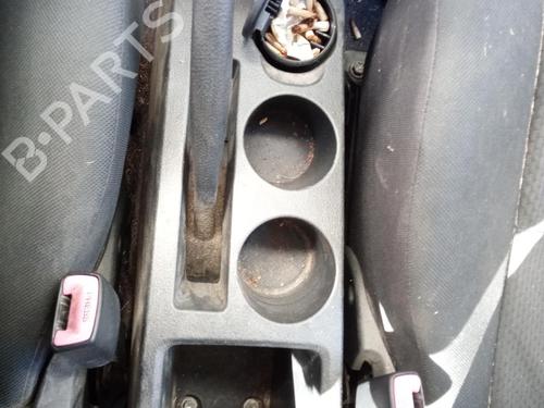 Used Seat buckle TOYOTA COROLLA Verso (ZER_, ZZE12_, R1_) 2.2 D-4D (AUR10_, AUR10R) (136 hp) 27133290