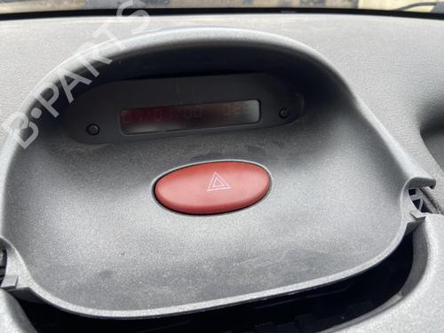 Used Warning switch PEUGEOT 206 Hatchback (2A/C) 1.1 i (60 hp) 27105884