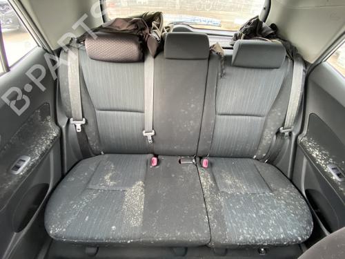 Siège arrière TOYOTA AURIS (_E15_) 2.0 D-4D (ADE150_, ADE150R) (126 hp) 32087838