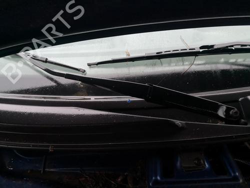 Used Front windshield wiper arm FIAT PUNTO (188_) 1.2 60 (188.030, .050, .130, .150, .230, .250) (60 hp) 27132088
