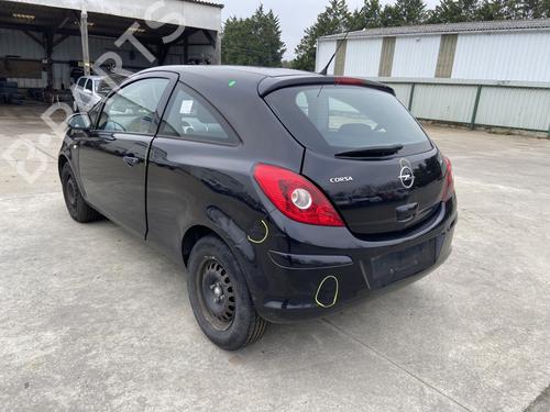 Used Rear axle OPEL CORSA D (S07) 1.2 LPG (L08, L68) (80 hp) 32121581