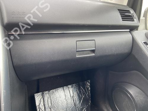 Used Glove box MERCEDES-BENZ B-CLASS Sports Tourer (W245) B 180 CDI (245.207) (109 hp) 28295462