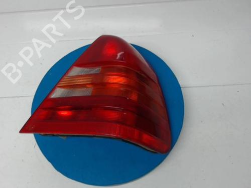 Used Right tailgate light MERCEDES-BENZ C-CLASS (W202) C 180 (202.018) (122 hp) 27115359