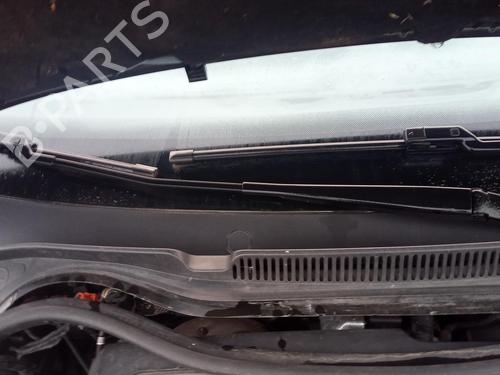 Used Front windshield wiper arm VW POLO V (6R1, 6C1) 1.6 TDI (90 hp) 27142478