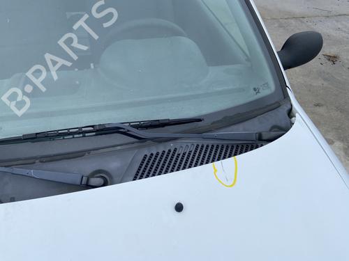 Used Front windshield wiper arm RENAULT CLIO II (BB_, CB_) 1.5 dCi (B/C2J) (68 hp) 31714981