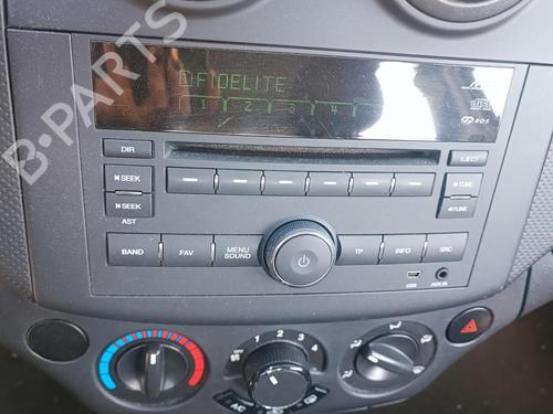 Used Radio CHEVROLET AVEO / KALOS Hatchback (T250, T255) 1.2 LPG (84 hp) 27124603