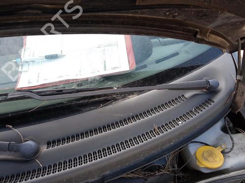 Used Front windshield wiper arm OPEL CORSA B (S93) 1.7 D (F08, F68, M68) (60 hp) 27137967