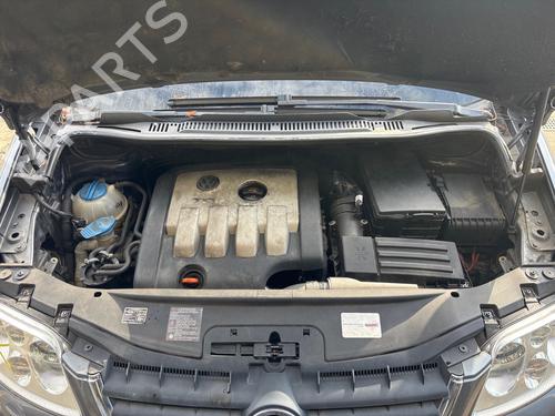 front-wiper-motor-vw-touran-1t1-1t2-2003-2004-2005-2006-2007-2008-2009-2010-2011-39686397 main image