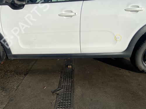 Used Left sideskirt CITROËN C3 III (SX) 1.2 VTi 82 (82 hp) 30491122