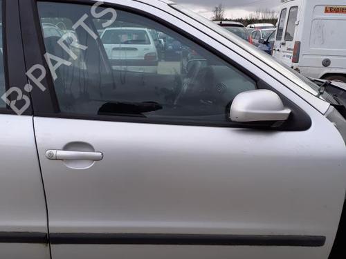 Dør høyre foran SEAT LEON (1M1) 1.9 TDI (110 hp) 27119144