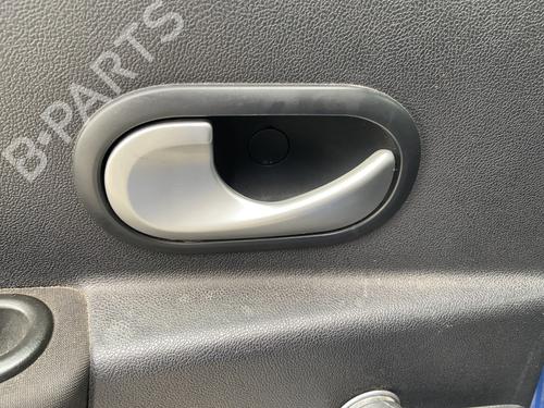 Used Rear left interior door handle RENAULT CLIO III (BR0/1, CR0/1) 1.5 dCi (BR17, CR17) (86 hp) 30319890