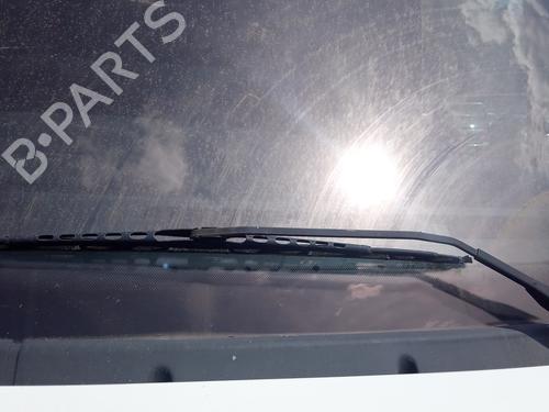 Used Front windshield wiper arm RENAULT MASTER II Van (FD) 2.5 dCi (101 hp) 27109884