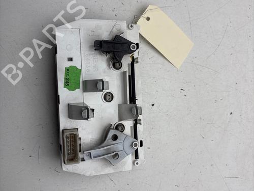 Used Climate control Climate control 37741753 37741753
