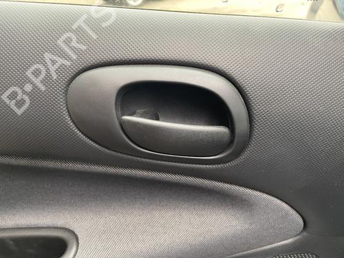 Venstre bagtil invendig håndtag PEUGEOT 206+ (2L_, 2M_) 1.4 i (73 hp) 32993341