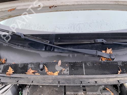 Used Front windshield wiper arm Front windshield wiper arm PEUGEOT 308 II (LB_, LP_, LW_, LH_, L3_) 1.6 BlueHDi 120 (120 hp) 31170778 31170778