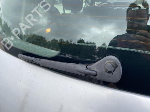 Used Rear wiper motor RENAULT SCÉNIC II (JM0/1_) 1.9 dCi (JM0G, JM12, JM1G, JM2C) (120 hp) 27569842