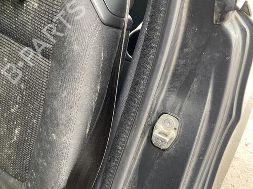 Sikkerhedssele bag venstre PEUGEOT 5008 (0U_, 0E_) 1.6 HDi (112 hp) 32386977