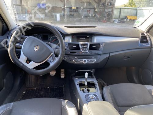 Cruscotto RENAULT LAGUNA III Grandtour (KT0/1) 2.0 dCi (KT07, KT0J, KT14, KT1A, KT1S) (131 hp) 33025749
