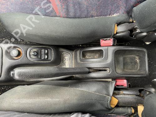 håndbremse PEUGEOT 206 Hatchback (2A/C) 1.6 i (89 hp) 28473966