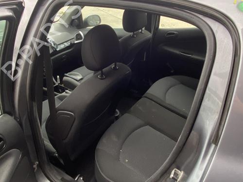 Gummiliste PEUGEOT 206+ (2L_, 2M_) 1.4 i (73 hp) 32993364