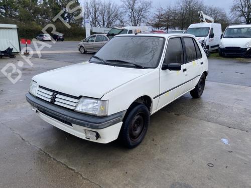 Used Left front brake caliper PEUGEOT 205 II (20A/C) 1.7 Diesel (60 hp) 31064698