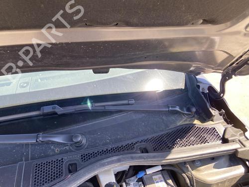 Used Front windshield wiper arm PEUGEOT 208 II (UB_, UP_, UW_, UJ_) 1.5 BlueHDI 100 (102 hp) 27106433