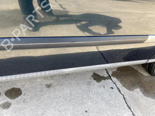 Used Right front door Right front door RENAULT VEL SATIS (BJ0_) 3.0 dCi (BJ0S) (181 hp) 27108480 27108480