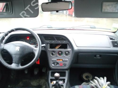 Venstre bak beltestrammer PEUGEOT 306 Hatchback (7A, 7C, N3, N5) 1.9 D | BP27128445C89 