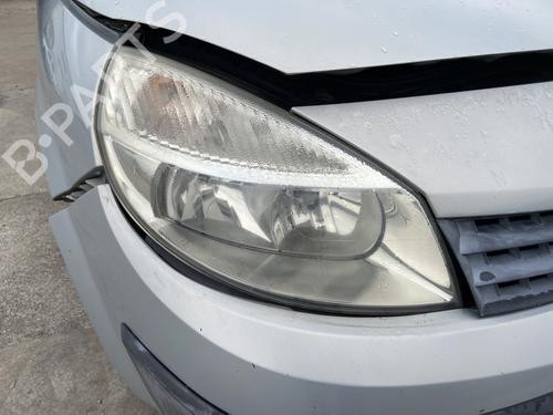 Used Right headlight RENAULT SCÉNIC II (JM0/1_) 1.6 (JM0C, JM0J, JM1B) (113 hp) 29476628