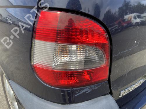 Farolim esquerdo RENAULT SCÉNIC I MPV (JA0/1_, FA0_) 1.9 dTi (JA0N) (98 hp) 28814972