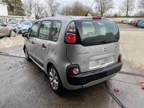 Used Rear axle Rear axle CITROËN C3 Picasso (SH_) 1.6 HDi (90 hp) 33016148 33016148