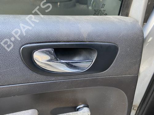 Venstre bagtil invendig håndtag PEUGEOT 307 (3A/C) 2.0 HDi 110 (107 hp) 28839882