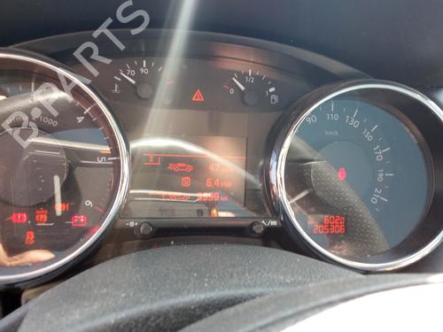 Used Instrument cluster PEUGEOT 3008 I MPV (0U_) 2.0 HDi (163 hp) 27110127