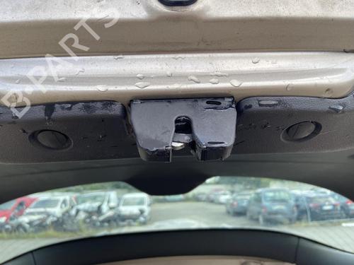 Used Tailgate lock PEUGEOT 308 SW I (4E_, 4H_) 1.6 HDi (90 hp) 27112931