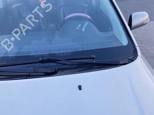 Used Front windshield wiper arm TOYOTA AVENSIS (_T25_) 2.2 D-CAT (ADT251_, ADT251R) (177 hp) 32135706