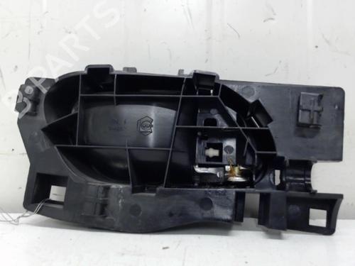 Used Rear left interior door handle PEUGEOT 208 I (CA_, CC_) 1.6 HDi / BlueHDi 75 (75 hp) 27118831