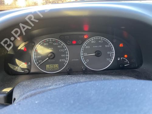 Used Instrument cluster Instrument cluster 32438504 32438504