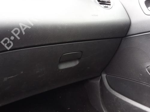 Used Glove box PEUGEOT 308 I (4A_, 4C_) 1.6 HDi (92 hp) 27134274