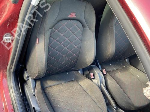 Stol høyre foran SEAT IBIZA IV (6J5, 6P1) 2.0 TDI (143 hp) 31762258