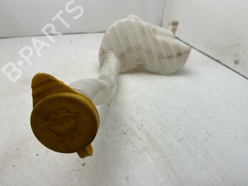 Used Windscreen washer tank Windscreen washer tank RENAULT MASTER III Van (FV) 2.3 dCi 170 FWD (FV0L) (170 hp) 39725916 39725916